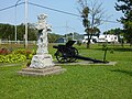 Monuments dans le parc au Tournant-de-la-Rivière de Sayabec