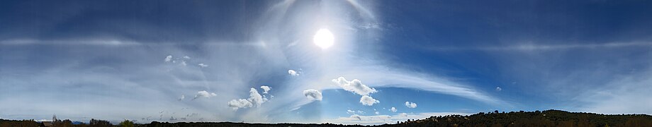 360 degree panorama of a parhelic circle and several other halos in Madrid on March 25, 2017