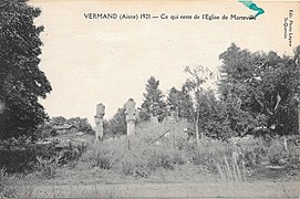 Les ruines de l'église de Marteville en 1921.