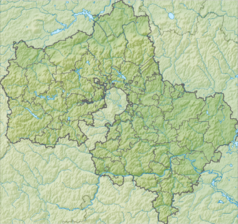 Mapa konturowa obwodu moskiewskiego, po lewej nieco u góry znajduje się punkt z opisem „źródło”, natomiast u góry po lewej znajduje się punkt z opisem „ujście”