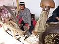 Filature artisanale de la soie en Chine (Hotan)