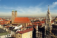 La cathédrale Notre-Dame : la Frauenkirche de Munich.