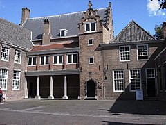 Het Hof (The Court)