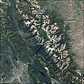 Landsat 7-bildo de Waterton-Glaĉera internacia pac-parko