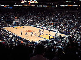 De Oakland Arena tijdens een wedstrijd tussen de Sacramento Kings en de Golden State Warriors in december 2006.