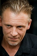 Callum Keith Rennie, Darsteller von Rayner