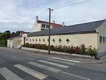 Campagne-lès-Guines (Pas-de-Calais) mairie.JPG