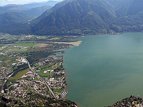 Tenero-Contra un Gordola an dr Mindig vum Tessin in dr Lago Maggiore