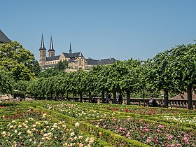 Rosengarten der neuen Residenz Rose garden of the new residence