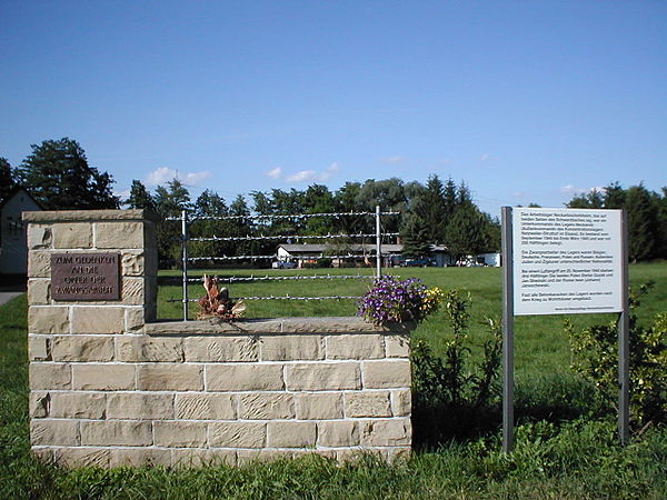 Mahnmal bei der Schwarzbachsiedlung in Neckarbischofsheim