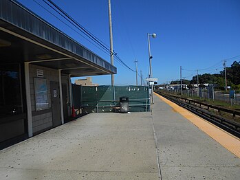 Wyandanch station, focused eastward on the old platform in September 2014, prior to the Double Track Project.