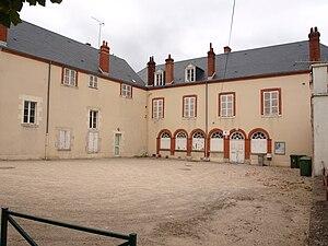 Anciens bâtiments de la salle des fêtes et de l'asile Ste-Anne