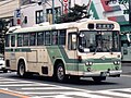 いすゞ製の大型短尺車 (5154) K-ECM430N、1981年式 富士重工製13型E車体架装 車幅が中型車並みのナロータイプ。綾瀬営業所に配属され、本厚木駅 - 二俣川駅線の他、相模大塚駅 - 鶴間駅線などの狭隘路線で使用された。