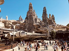 Star Wars: Galaxy's Edge (Star Wars: Millennium Falcon – Smugglers Run in 2019)