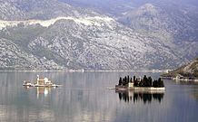 Islas frente a Perast.