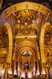 La chapelle palatine de Palerme mélangeant influences arabes, normandes et byzantines.