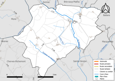 Carte en couleur présentant le réseau hydrographique de la commune