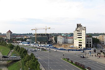 Rivning av betongmonolit för att göra plats för kontorsbyggnaden "Magnum" med 20 000 m² kontorsyta under uppförande.