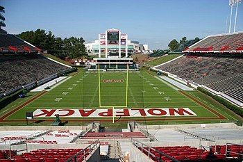 Description de l'image Carter-finley stadium.jpg.