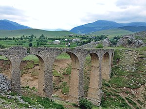 Seven-arch bridge in Chaldash, Gedebey Gani Nasirov Lisenziya: CC-BY-SA-4.0