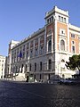 Palazzo Montecitorio arka taraf, mimar Ernesto Basile tarafından tasarlandı.