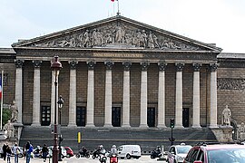 Fachada del Palacio Bourbon (1806) (hoy Asamblea Nacional), París