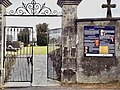 A l’entrée du cimetière de Larodde une plaque explicative expose l’histoire de celui-ci