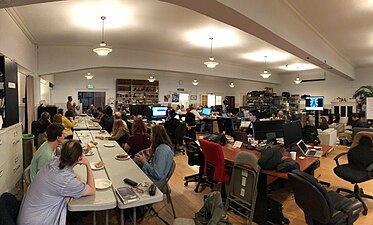 Wikimedians take lunch with Internet Archive staff