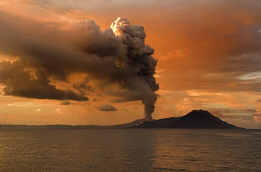 Der Ausbruch des „Tavurvur“ in Papua-Neuguinea am 13. Februar 2009