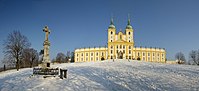 Bazilika Navštívení Panny Marie na Svatém Kopečku u Olomouce. Autor: Tom.Hanek Výrok poroty: Panoramatické pojetí podtrhuje dominantní umístění objektu, a zároveň umožňuje působivou kompozici snímku.