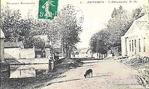 La rue du Canal autrefois.