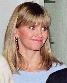 Olivia Newton-John proksimume en la jaro 1988