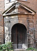 Porte d'angle de la tour Baderon-Maussac (à partir de 1606).