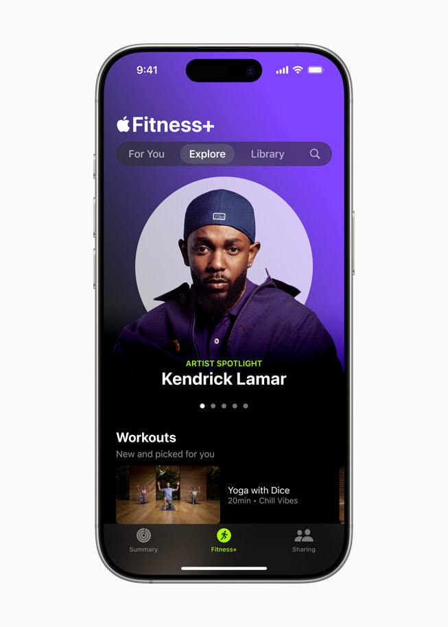 iPhone 16 mostrando um treino da série Artist Spotlight de Kendrick Lamar no Apple Fitness Plus.