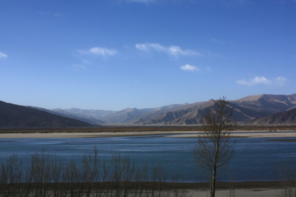 The Yarlung Zangbo-Brahmaputra River Basin: building shared benefits and responsibilities across borders