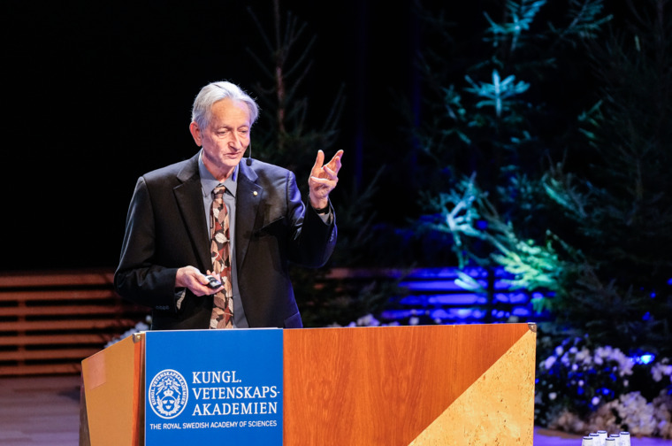 Geoffrey Hinton delivering his lecture