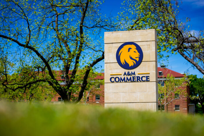 A&M-Commerce sign