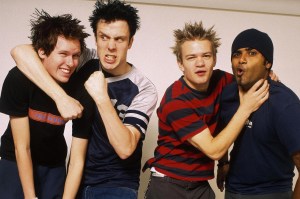 sum-41-cancels-tour-singer-deryck-whibley-health