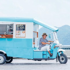 TukTuk Cafe